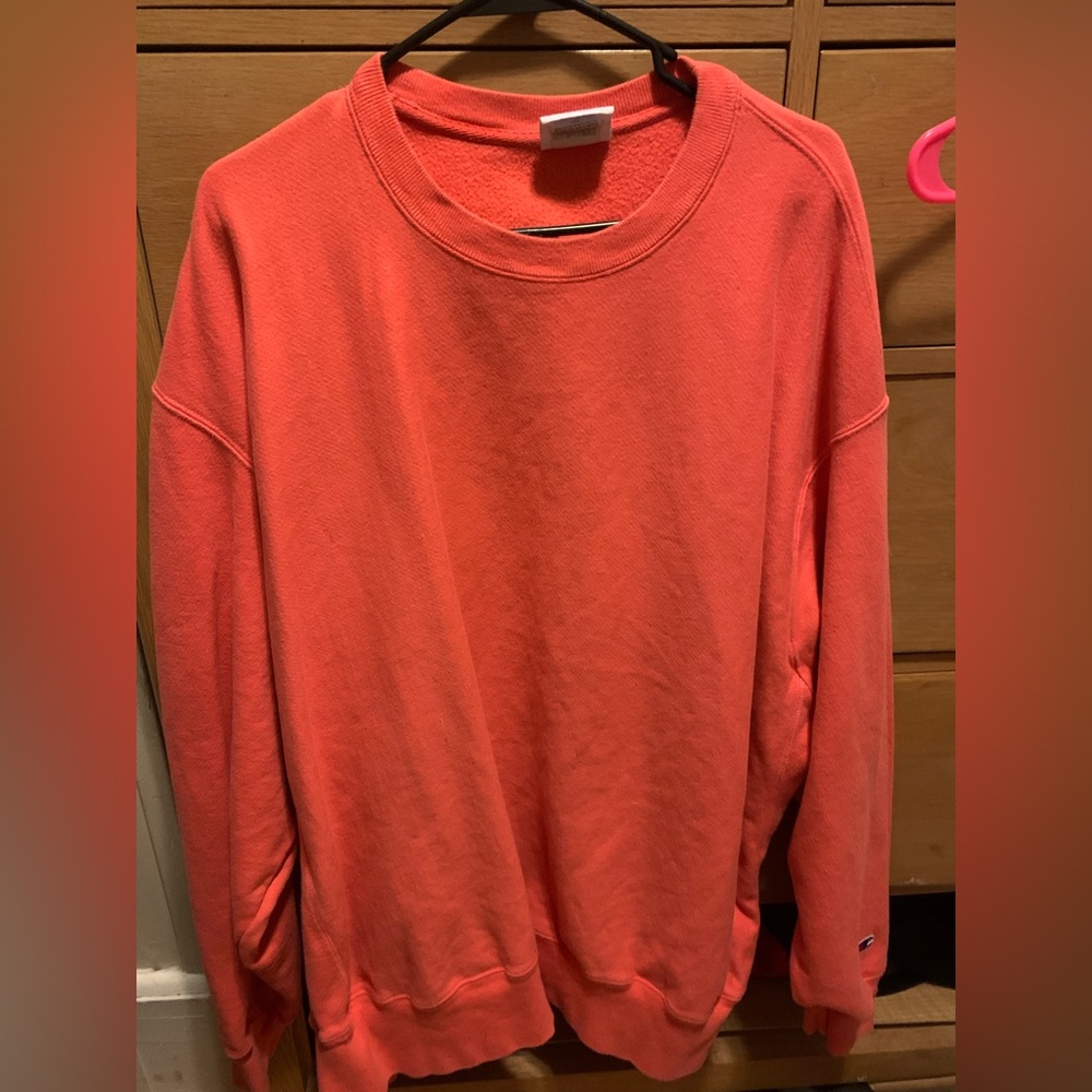 Champion sweatshirt. Mens size 3x.  Salmon color